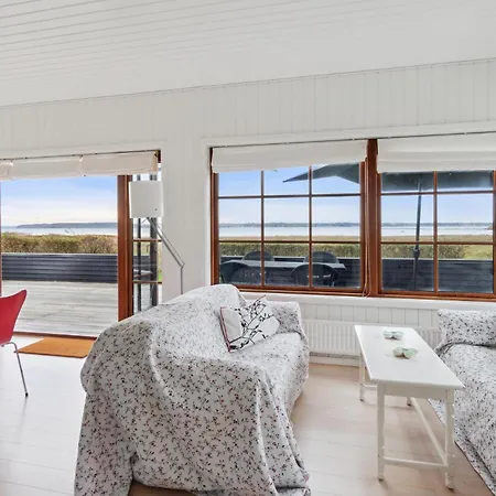 Gorgeous In With Wifi Holiday home Holbaek