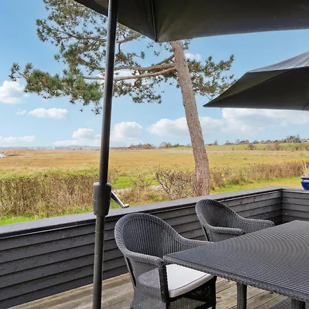 2 Bedroom Awesome Home In Holbaek *