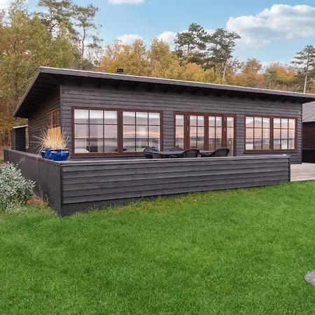 2 Bedroom Awesome Home In Holbaek Holbæk